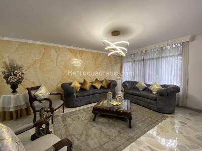 Casa de 5 alcobas en venta en Prados Del Norte, Cali, 360 m² · foto 2 de 20