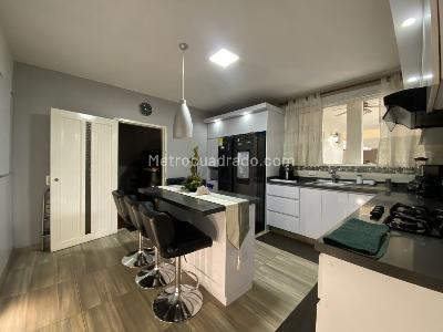 Casa de 5 alcobas en venta en Prados Del Norte, Cali, 360 m² · foto 8 de 20