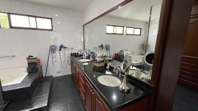 Apartamento de 4 alcobas en venta en Cristales, Cali, 247 m² · foto 18 de 20