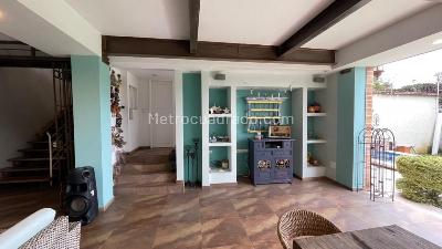 Casa de 5 alcobas en venta en Cristales, Cali, 642 m² · foto 13 de 20