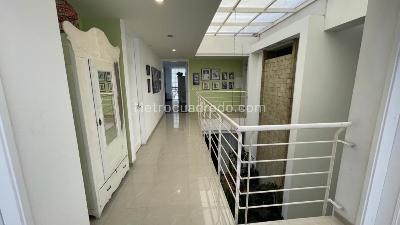 Casa de 5 alcobas en venta en Cristales, Cali, 642 m² · foto 19 de 20