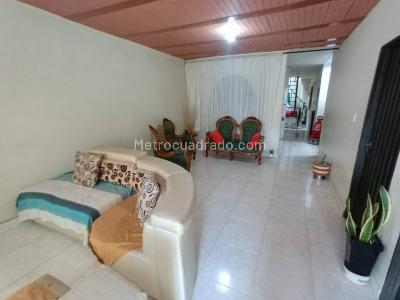 Casa de 5 alcobas en venta en Jose Manuel Marroquin Ii, Cali, 205 m² · foto 4 de 19