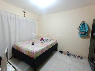 Casa de 5 alcobas en venta en Jose Manuel Marroquin Ii, Cali, 205 m² · foto 8 de 19