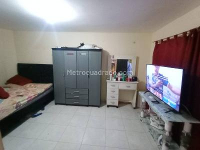 Casa de 5 alcobas en venta en Jose Manuel Marroquin Ii, Cali, 205 m² · foto 9 de 19