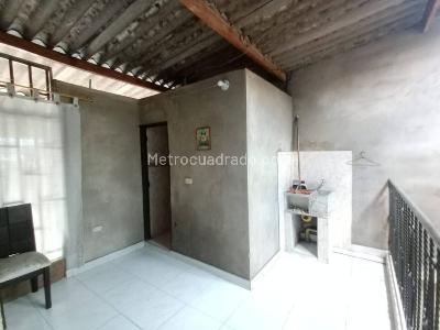 Casa de 5 alcobas en venta en Jose Manuel Marroquin Ii, Cali, 205 m² · foto 16 de 19