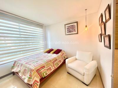 Apartamento de 3 alcobas en venta en Normandia, Cali, 161 m² · foto 13 de 20