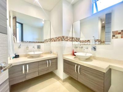 Apartamento de 3 alcobas en venta en Normandia, Cali, 161 m² · foto 20 de 20