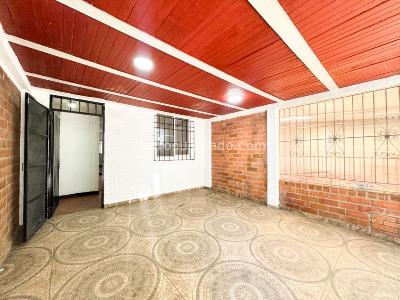 Casa de 3 alcobas en venta en Poblado Campestre, Cali, 70 m² · foto 4 de 20