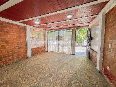 Casa de 3 alcobas en venta en Poblado Campestre, Cali, 70 m² · foto 5 de 20