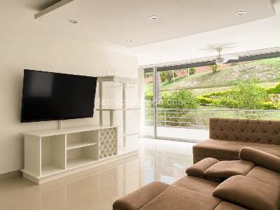 Apartamento de 3 alcobas en venta en Cristales, Cali, 102 m² · foto 2 de 20