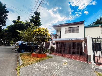 Casa de 3 alcobas en venta en La Cascada, Cali, 200 m² · foto 2 de 20