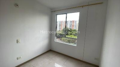 Apartamento de 3 alcobas en arriendo en Bueno Madrid, Cali, 58 m² · foto 5 de 20