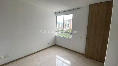 Apartamento de 3 alcobas en arriendo en Bueno Madrid, Cali, 58 m² · foto 10 de 20