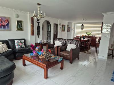 Apartamento de 3 alcobas en venta en Palermo, Manizales, 140 m² · foto 2 de 5