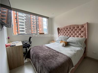 Apartamento de 3 alcobas en venta en Loma De Los Mesa, Envigado, 101 m² · foto 8 de 13