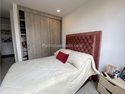 Apartamento de 3 alcobas en venta en Loma De Los Mesa, Envigado, 101 m² · foto 10 de 13