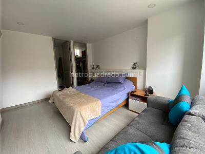 Apartamento de 3 alcobas en venta en Loma De Los Mesa, Envigado, 101 m² · foto 12 de 13