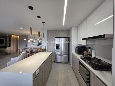 Apartamento de 3 alcobas en venta en Loma De Los Mesa, Envigado, 161 m² · foto 6 de 15