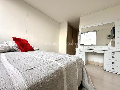 Apartamento en venta en Esmeraldal, Envigado · foto 10 de 15