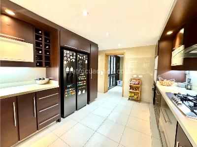 Apartamento de 3 alcobas en venta en La Concha, Medellín, 245 m² · foto 9 de 20