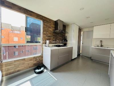 Apartamento de 3 alcobas en venta en Belen, Medellín, 153 m² · foto 11 de 20