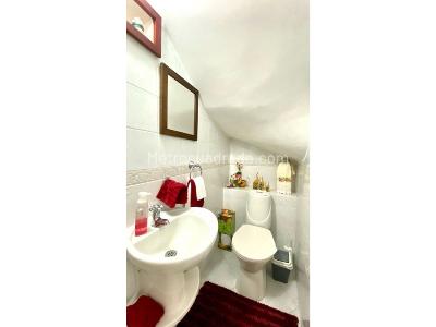 Casa de 5 alcobas en venta en El Escobero, Envigado, 234 m² · foto 11 de 20