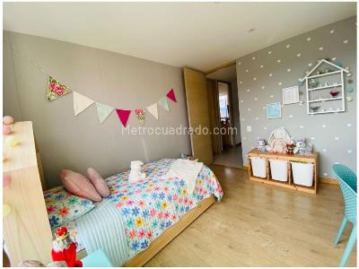 Apartamento de 3 alcobas en venta en El Esmeraldal, Envigado, 184 m² · foto 11 de 17