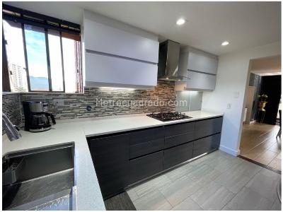 Apartamento de 3 alcobas en venta en Los Balsos, Medellín, 175 m² · foto 14 de 20