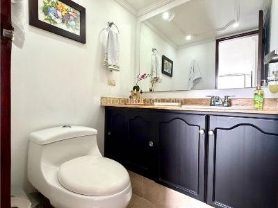 Apartamento de 3 alcobas en venta en Poblado Milla De Oro, Medellín, 146 m² · foto 11 de 20