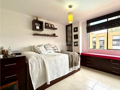 Apartamento de 3 alcobas en venta en Poblado Milla De Oro, Medellín, 146 m² · foto 15 de 20