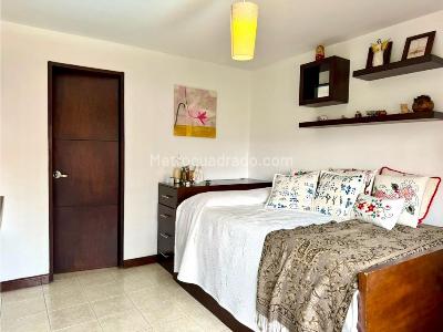 Apartamento de 3 alcobas en venta en Poblado Milla De Oro, Medellín, 146 m² · foto 16 de 20