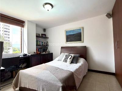 Apartamento de 3 alcobas en venta en Poblado Milla De Oro, Medellín, 146 m² · foto 17 de 20