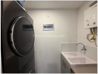 Apartamento de 3 alcobas en venta en Castropol, Medellín, 86 m² · foto 8 de 20