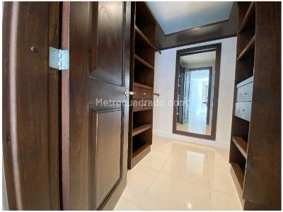 Apartamento en venta en Castropol, Medellín · foto 15 de 17