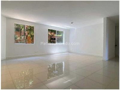Apartamento en venta en Castropol, Medellín · foto 2 de 17