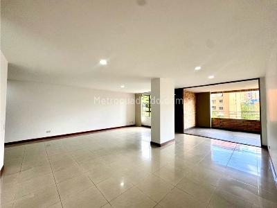 Apartamento en venta en El Campestre, Medellín · foto 2 de 20