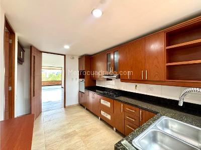 Apartamento en venta en El Campestre, Medellín · foto 13 de 20