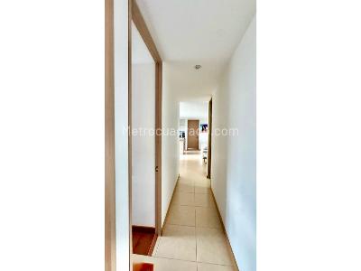 Apartamento de 3 alcobas en venta en Loma Del Indio, Medellín, 87 m² · foto 11 de 19