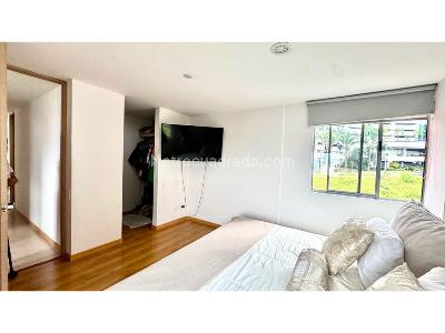 Apartamento de 3 alcobas en venta en Loma Del Indio, Medellín, 87 m² · foto 18 de 19