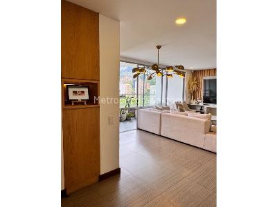 Apartamento de 2 alcobas en venta en Los Balsos, Medellín, 129 m² · foto 5 de 13