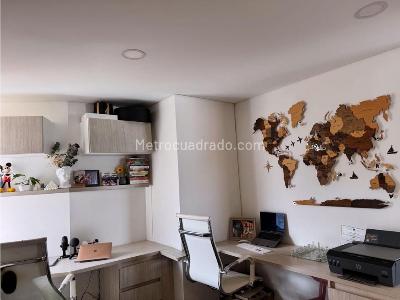 Apartamento de 2 alcobas en venta en Los Balsos, Medellín, 129 m² · foto 10 de 13