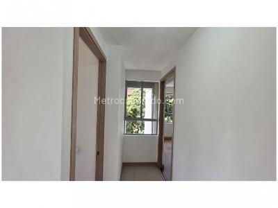 Apartamento de 2 alcobas en venta en Loma De San Julian, Medellín, 92 m² · foto 11 de 20