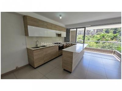 Apartamento de 2 alcobas en venta en Loma De San Julian, Medellín, 92 m² · foto 3 de 20