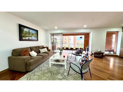 Apartamento en venta en El Poblado El Tesoro, Medellín · foto 2 de 20