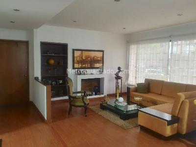 Apartamento de 3 alcobas en venta en Chico Norte Ii, Bogotá, 147 m² · foto 2 de 12