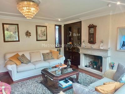 Casa de 5 alcobas en venta en La Alhambra Monaco, Bogotá, 380 m² · foto 8 de 13
