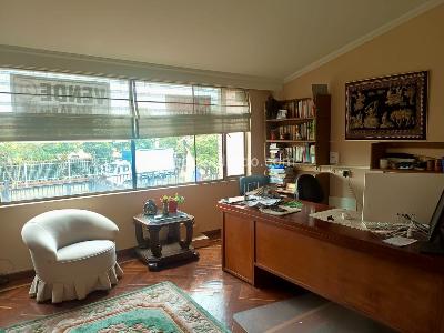 Casa de 5 alcobas en venta en La Alhambra Monaco, Bogotá, 380 m² · foto 10 de 13