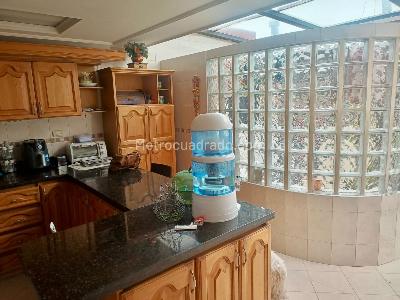 Casa de 5 alcobas en venta en La Alhambra Monaco, Bogotá, 380 m² · foto 3 de 13