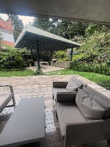 Casa de 4 alcobas en venta en Los Naranjos, Bogotá, 500 m² · foto 6 de 9
