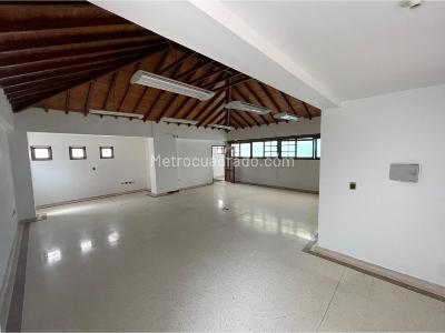 Casa de 5 alcobas en arriendo en La Aurora, Bucaramanga, 544 m² · foto 7 de 14